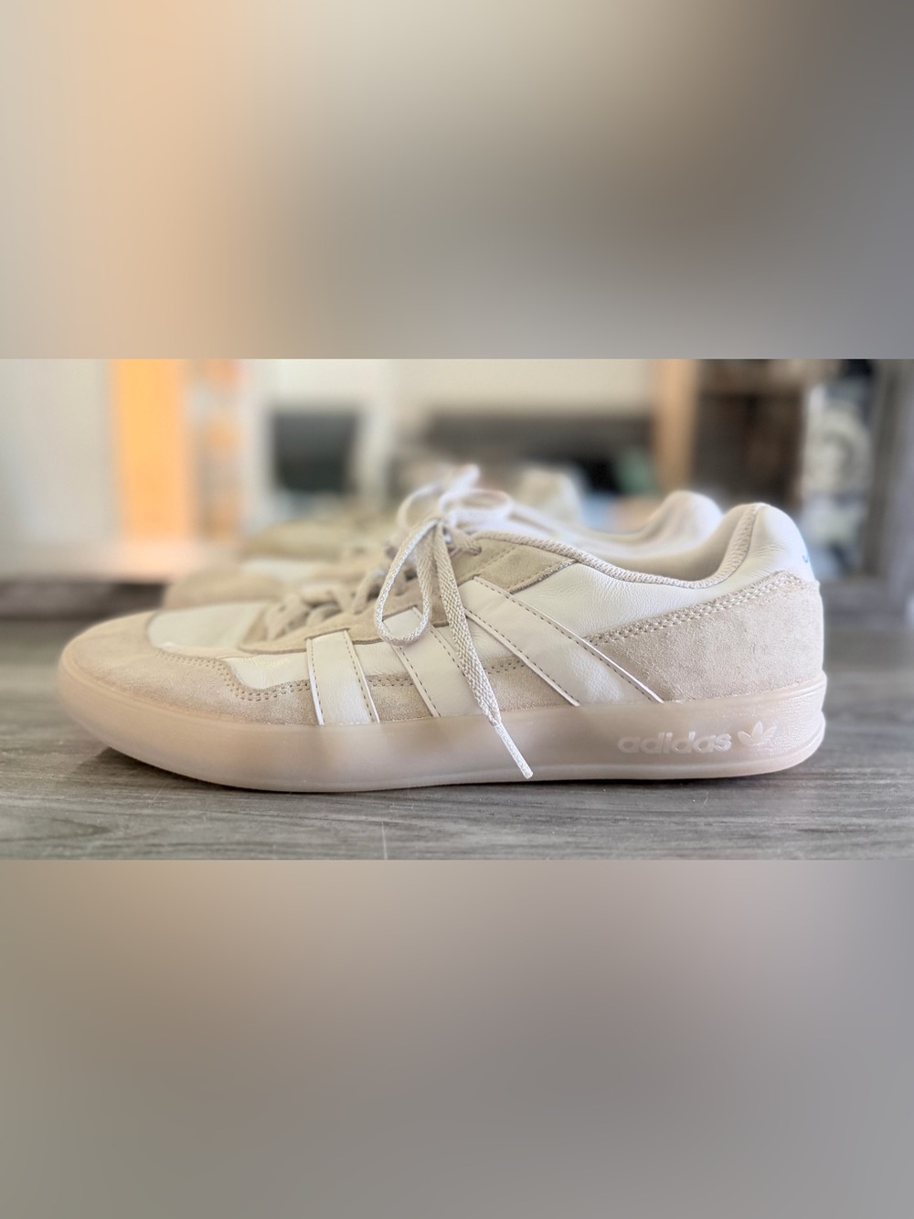 Adidas Aloha Super Sport men’s 10.5
